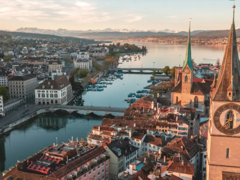 Zürich (ZRH) - Prishtina (PRN)